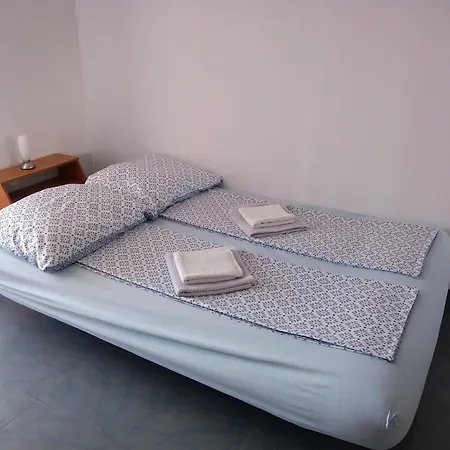 Sea View With Balcony Daire